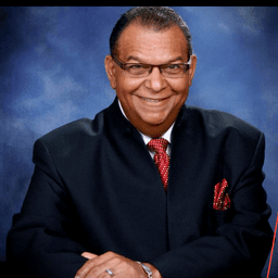 Luis Santiago