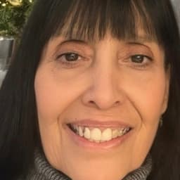 Lorenza Dominguez