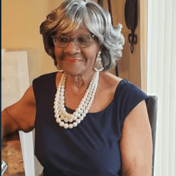 Earline Cheatham ( Mae Mae)