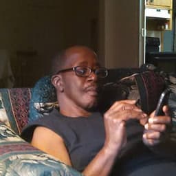 Tyrone Simon
