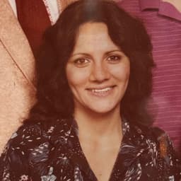 Yvonne Mokros